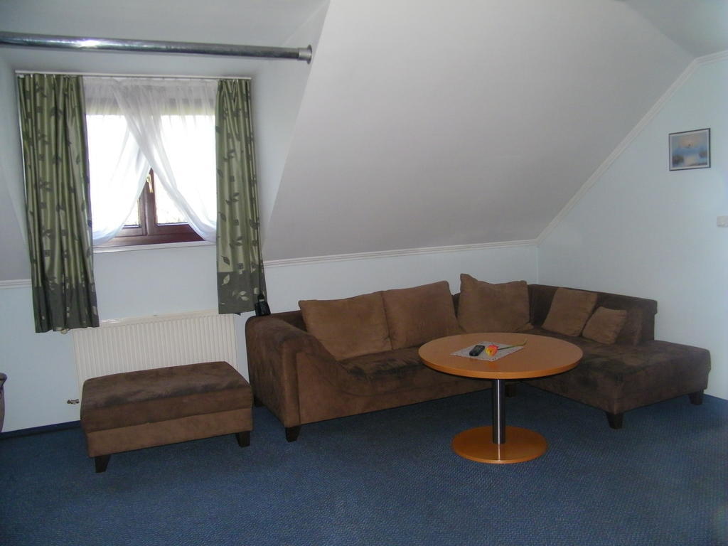 Hotel Restauracja Tawerna Гливице Стая снимка