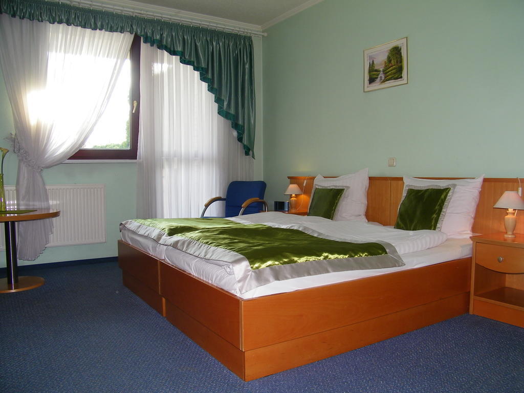 Hotel Restauracja Tawerna Гливице Стая снимка