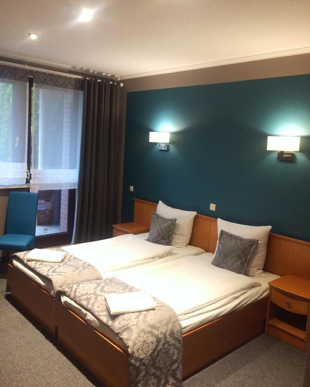 Hotel Restauracja Tawerna Гливице Екстериор снимка