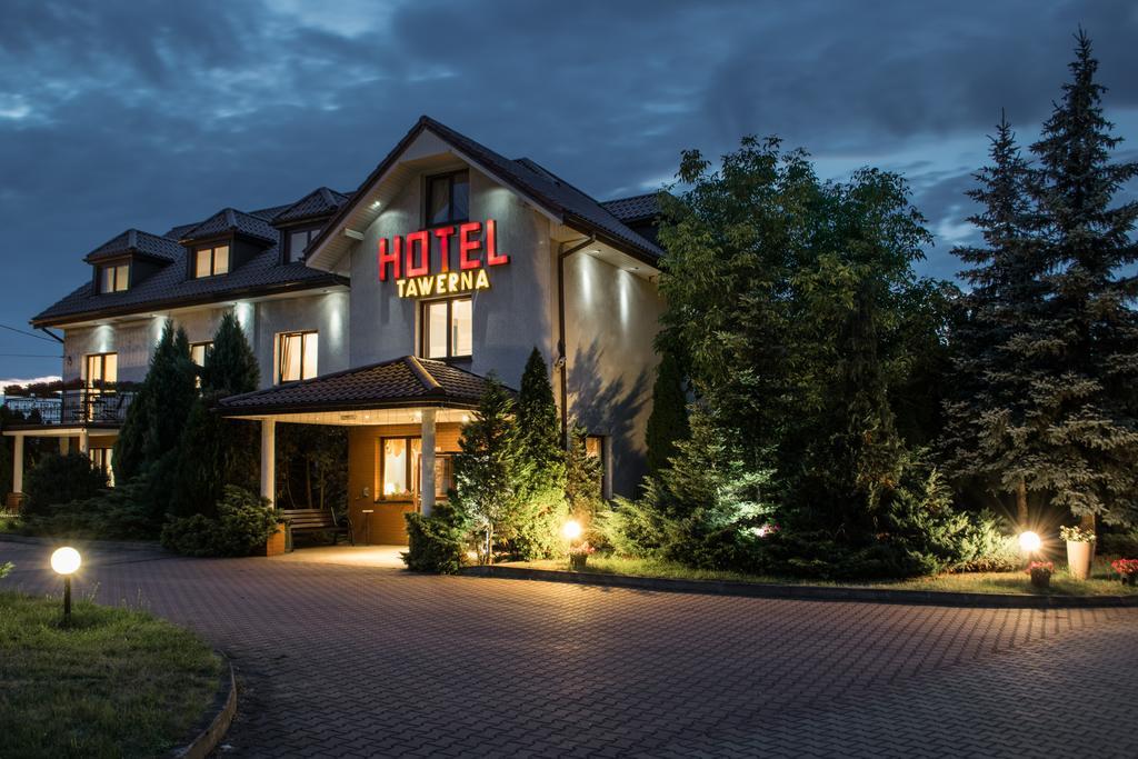 Hotel Restauracja Tawerna Гливице Екстериор снимка